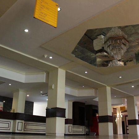 Agura Hotel Abuja Bagian luar foto